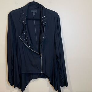 Torrid 2 Black Lightweight Studded Moto Jacket Zip Asymmetric Hem Size 2X